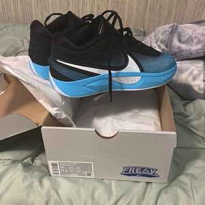 Nike Freak Blue and Black Sneakers(Nike Giannis Freak 6 XMAS)
